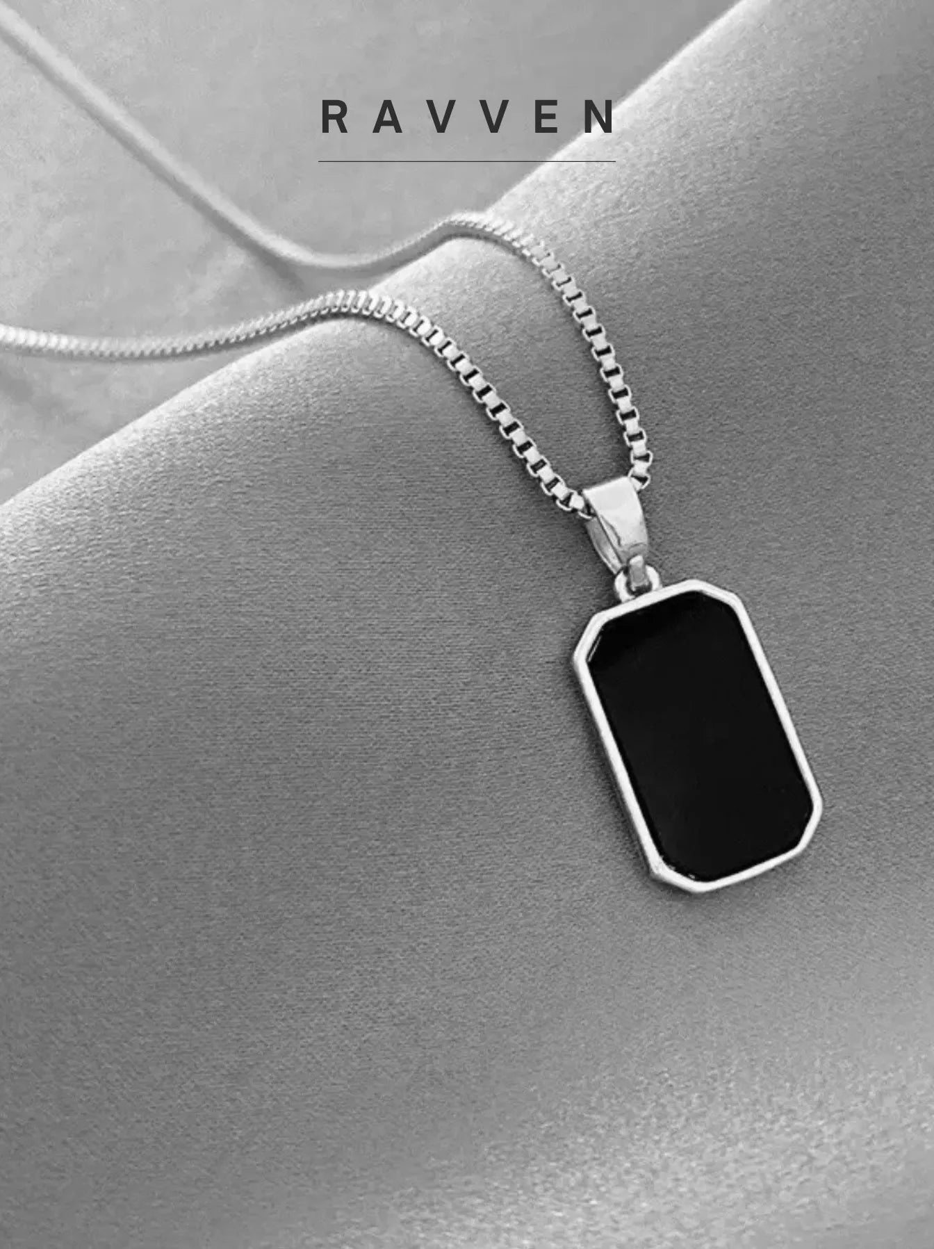 Square 2.0 – Modern Geometric Pendant Necklace